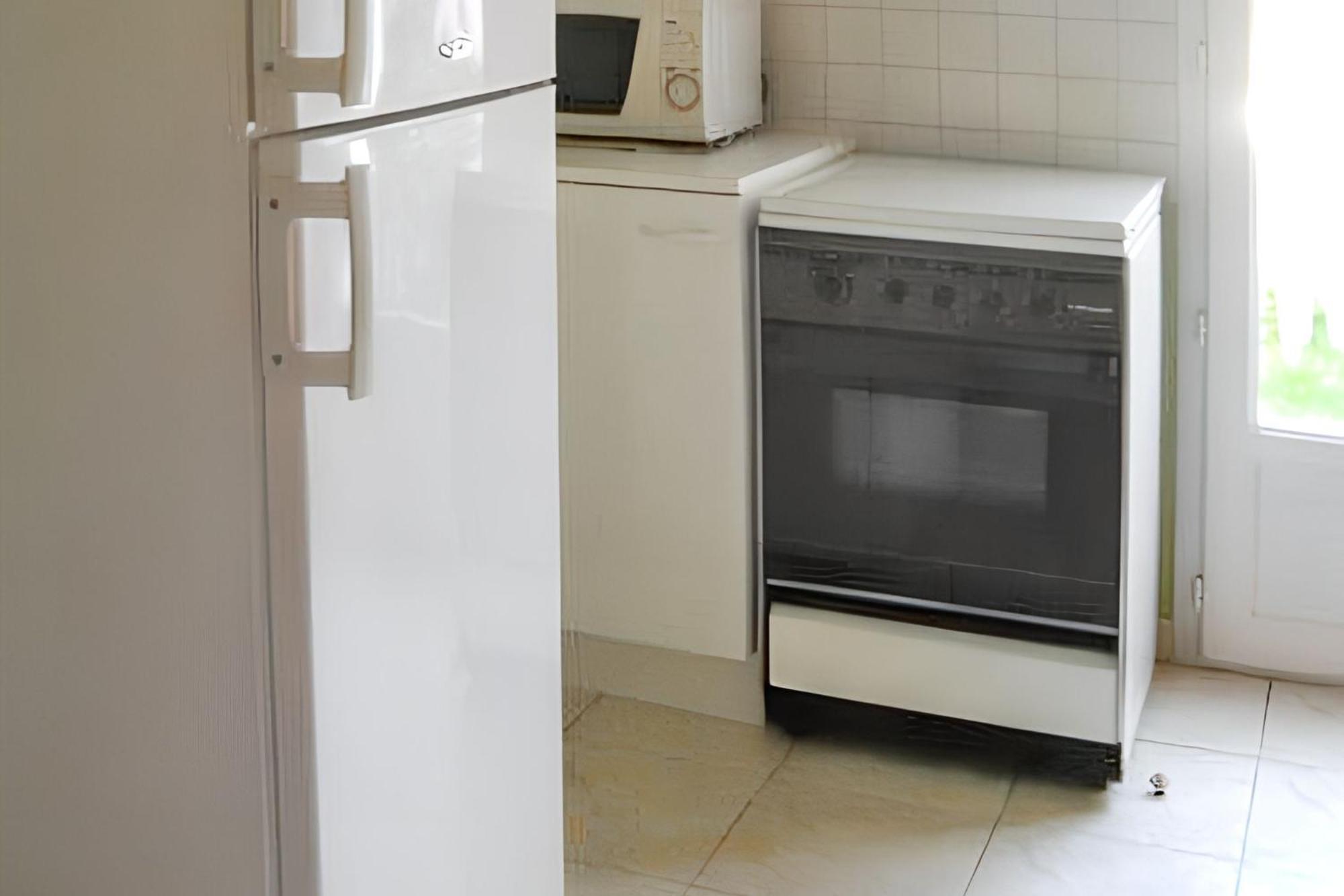 Petite Maison Charmante A La Couarde-Sur-Mer Avec Jardin Cloture エクステリア 写真